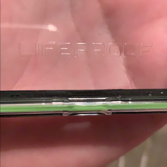 Life proof case - Picture 3 of 3